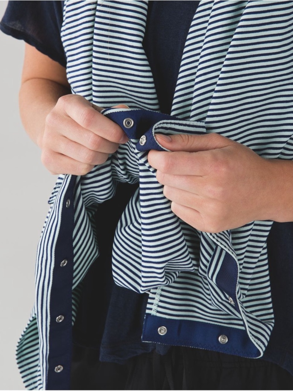 Lululemon Vinyasa Scarf Hyper Stripe Sea Mist Hero Blue / Hero Blue - Picture 5 of 9